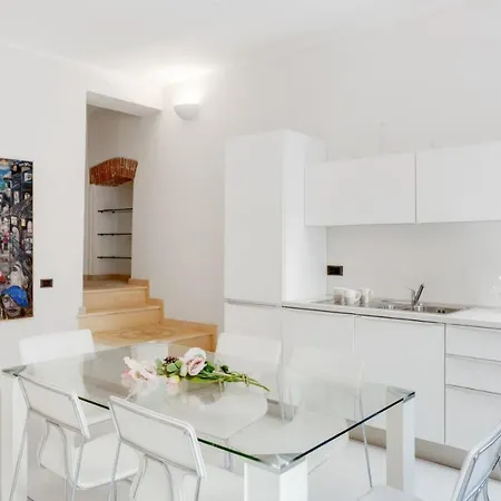 White Nel Centro Storico