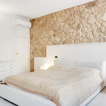 Apartment White Nel Centro Storico